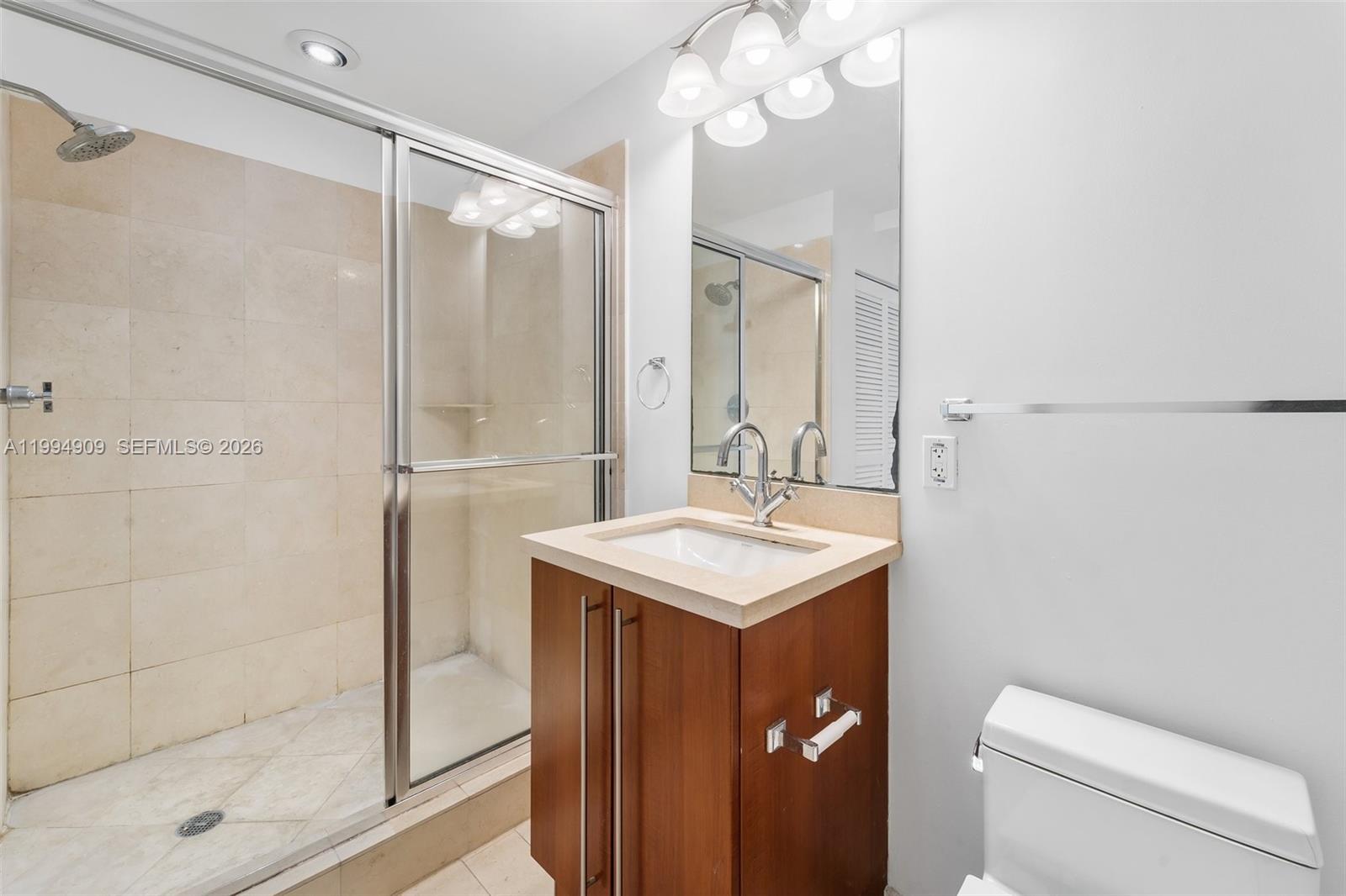 79 SW 12th St #2108-S, Miami FL 33130