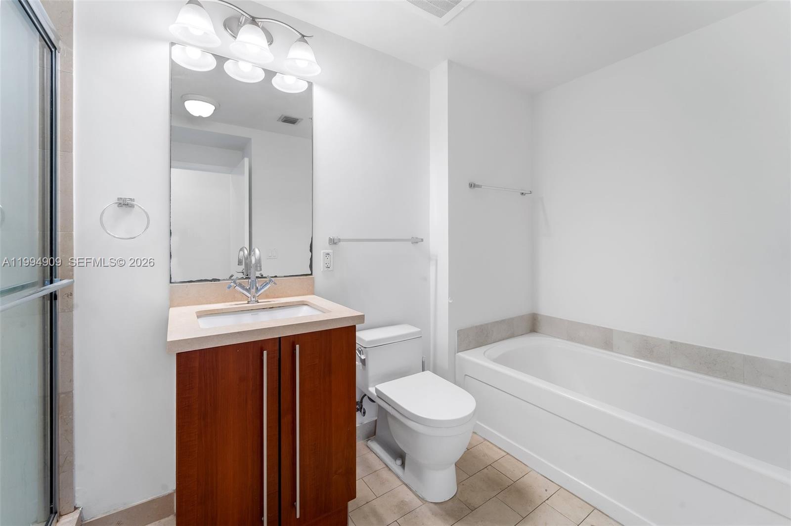 79 SW 12th St #2108-S, Miami FL 33130