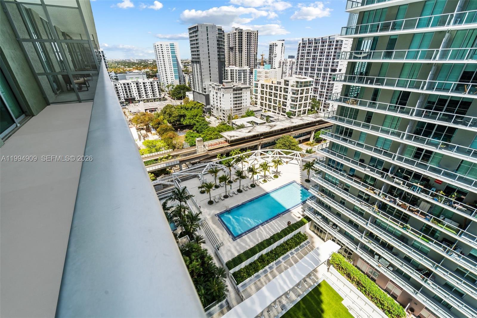 79 SW 12th St #2108-S, Miami FL 33130