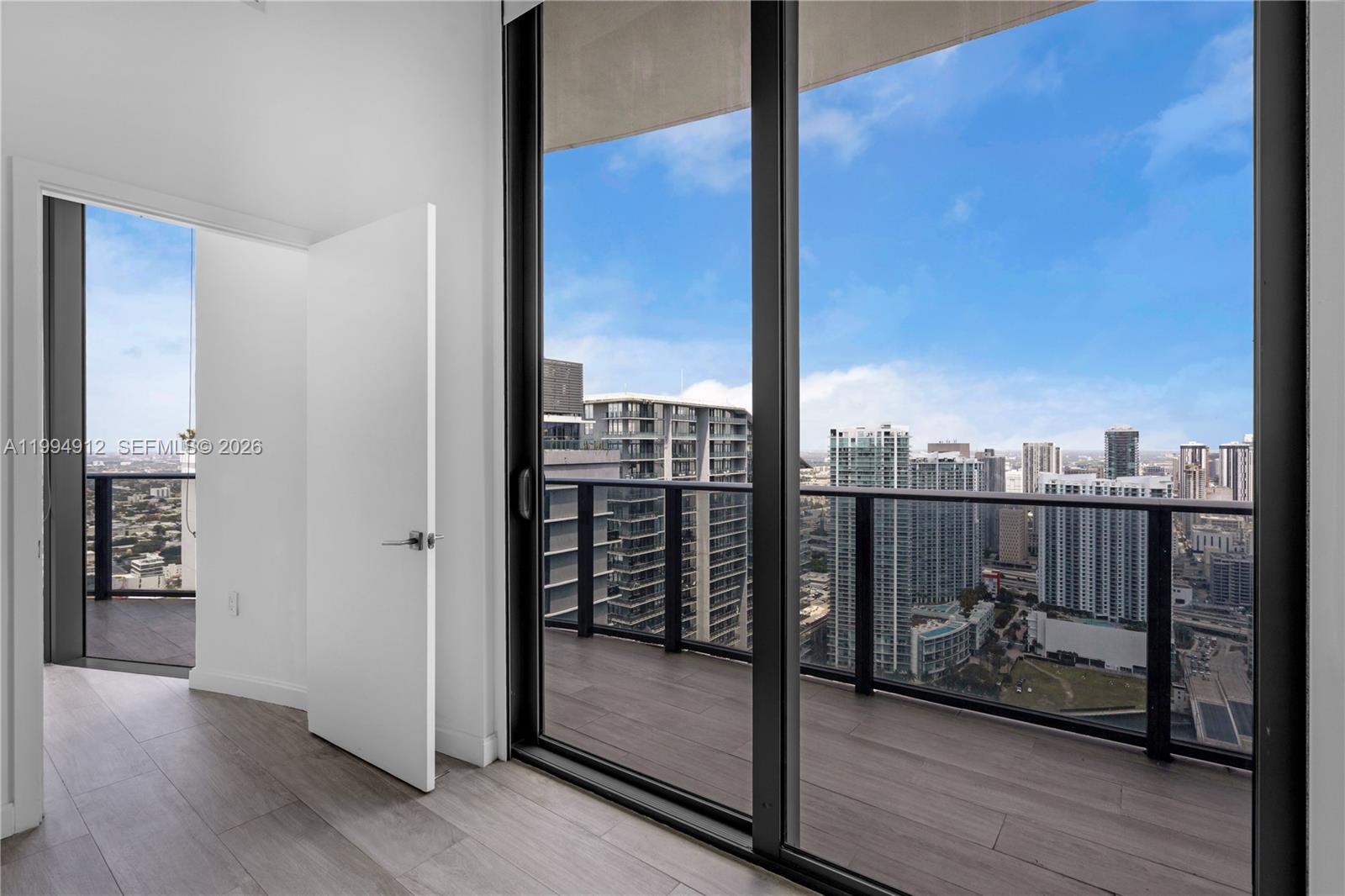 45 SW 9th St #4708, Miami FL 33130