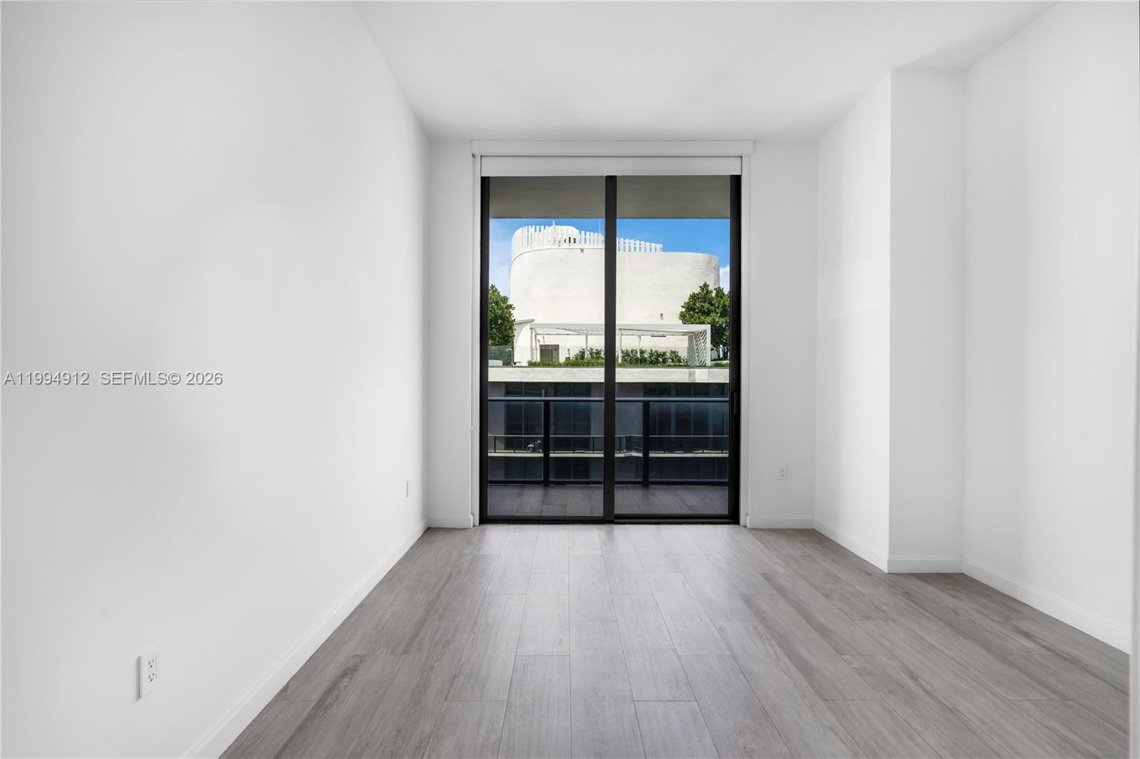 45 SW 9th St #4708, Miami FL 33130