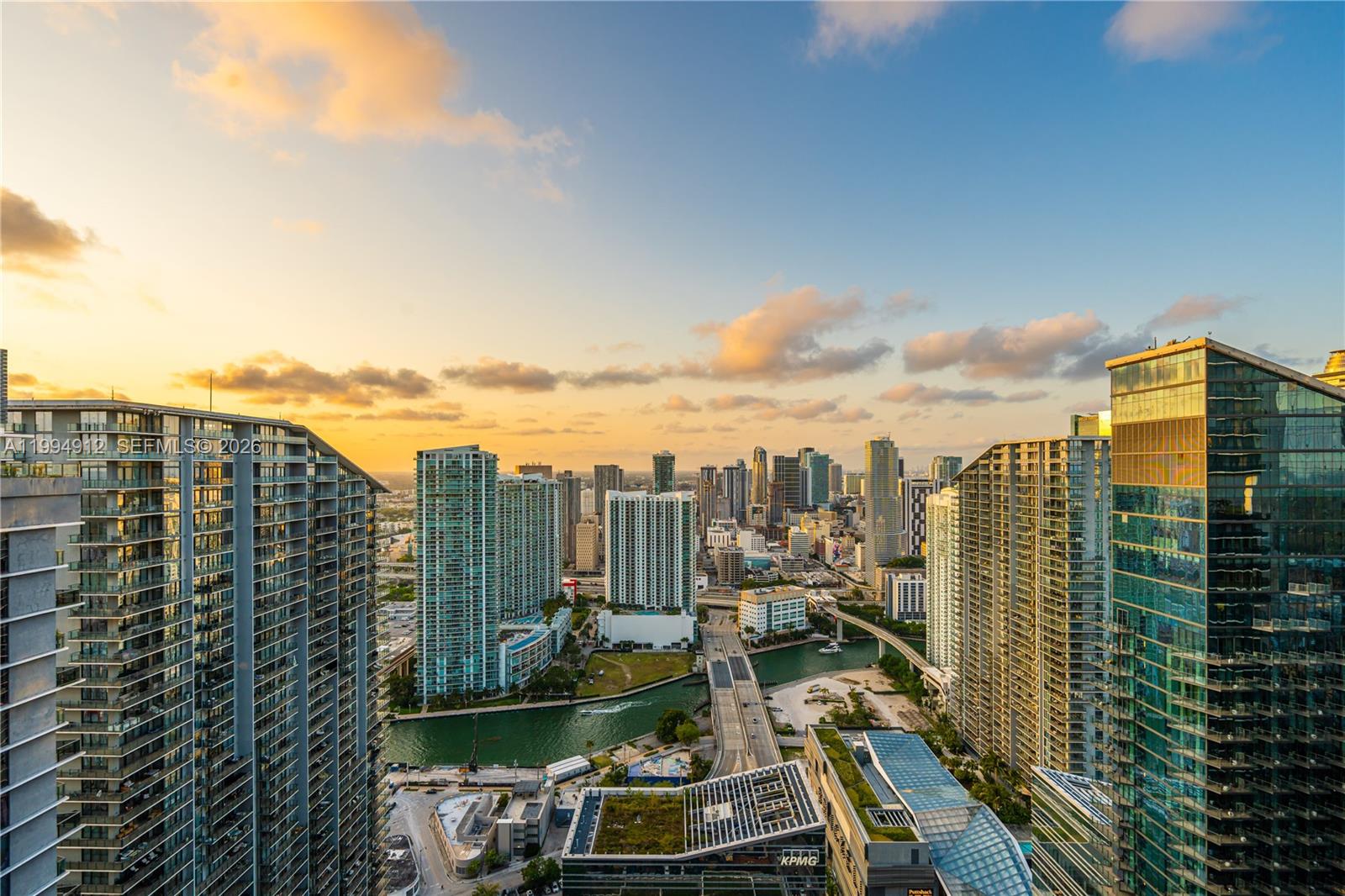 45 SW 9th St #4708, Miami FL 33130