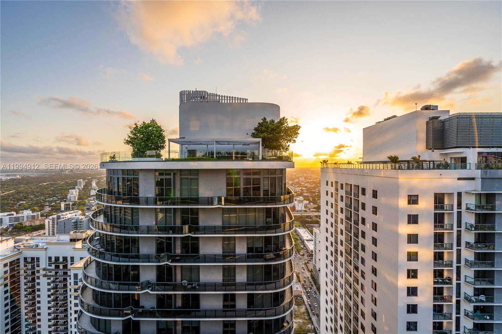 45 SW 9th St #4708, Miami FL 33130