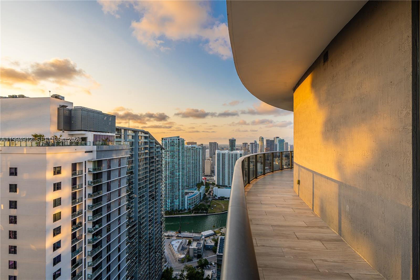45 SW 9th St #4708, Miami FL 33130