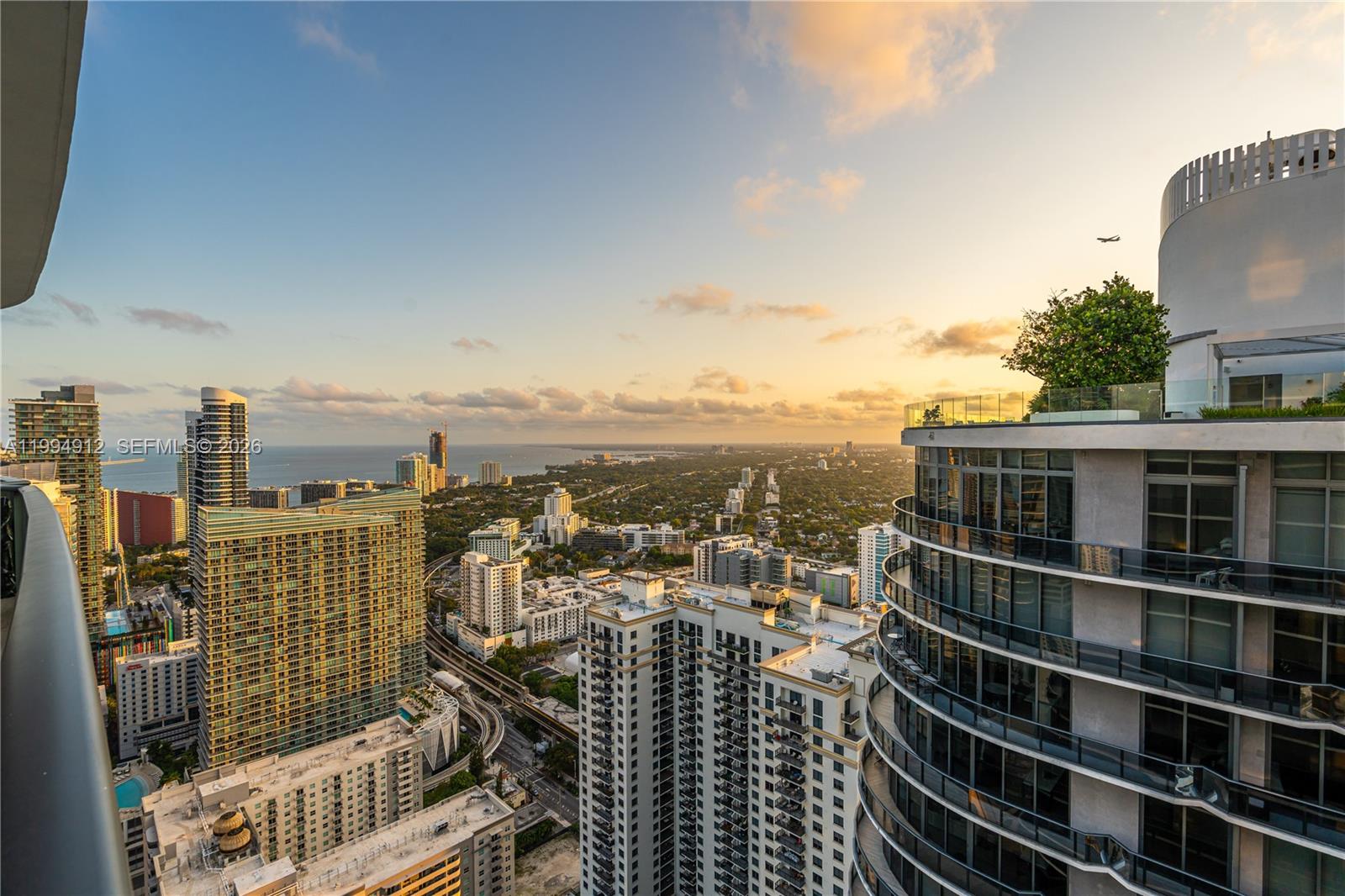 45 SW 9th St #4708, Miami FL 33130