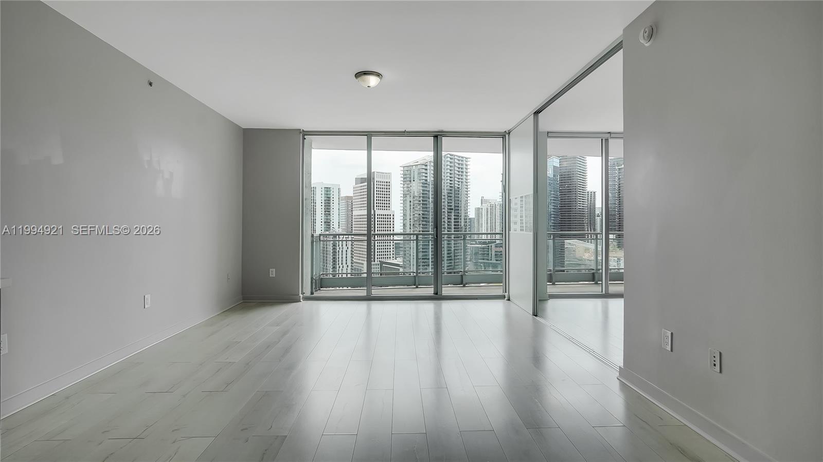 90 SW 3rd St #3003, Miami FL 33130