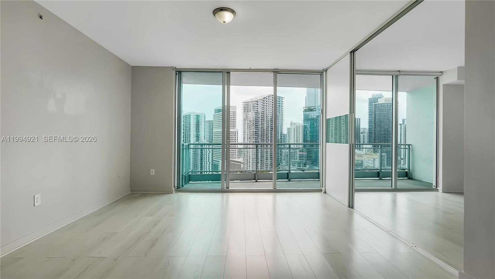 90 SW 3rd St #3003, Miami FL 33130
