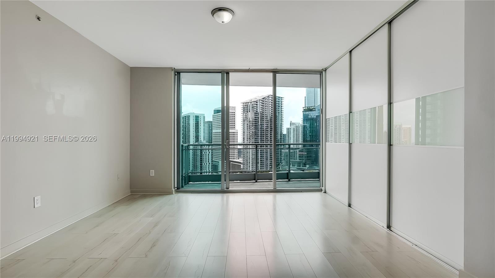 90 SW 3rd St #3003, Miami FL 33130