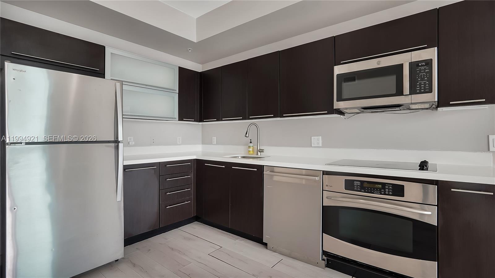 90 SW 3rd St #3003, Miami FL 33130