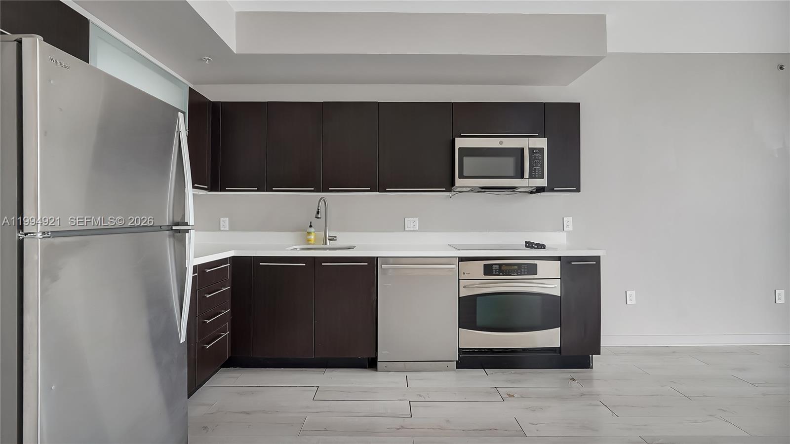 90 SW 3rd St #3003, Miami FL 33130