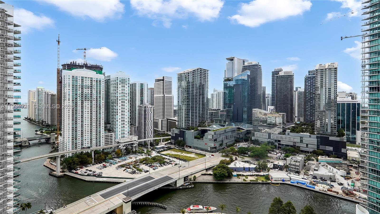 90 SW 3rd St #3003, Miami FL 33130
