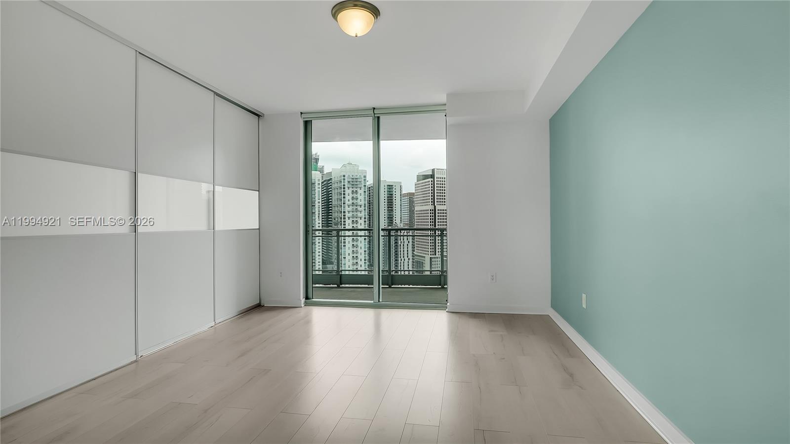90 SW 3rd St #3003, Miami FL 33130