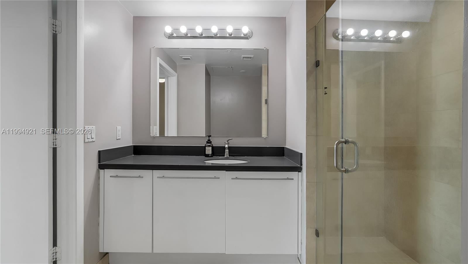 90 SW 3rd St #3003, Miami FL 33130