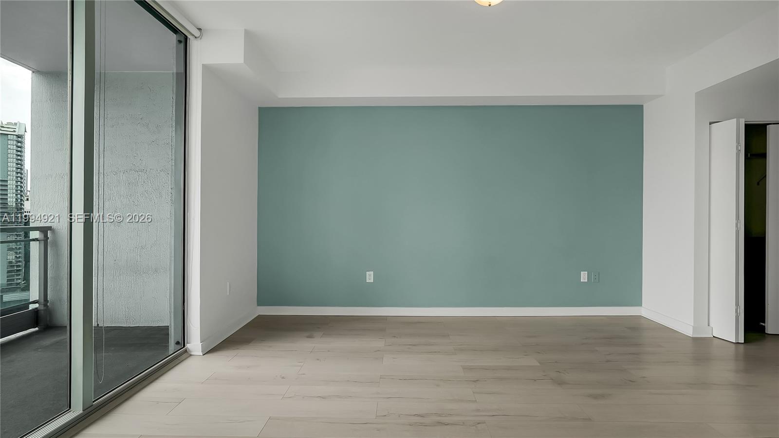 90 SW 3rd St #3003, Miami FL 33130