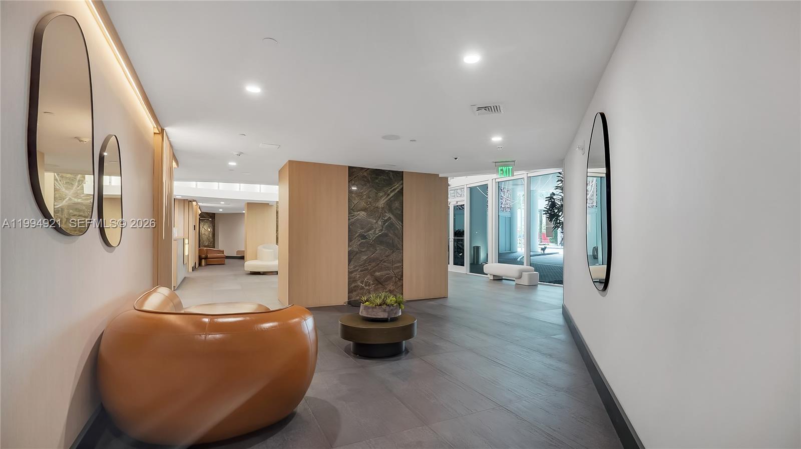 90 SW 3rd St #3003, Miami FL 33130
