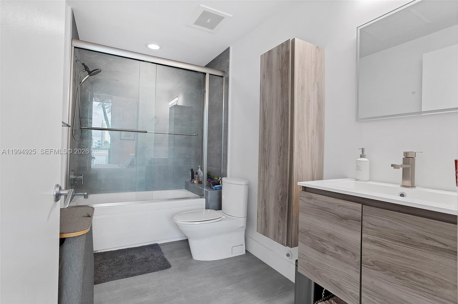 3029 NE 188th St #419, Aventura FL 33180