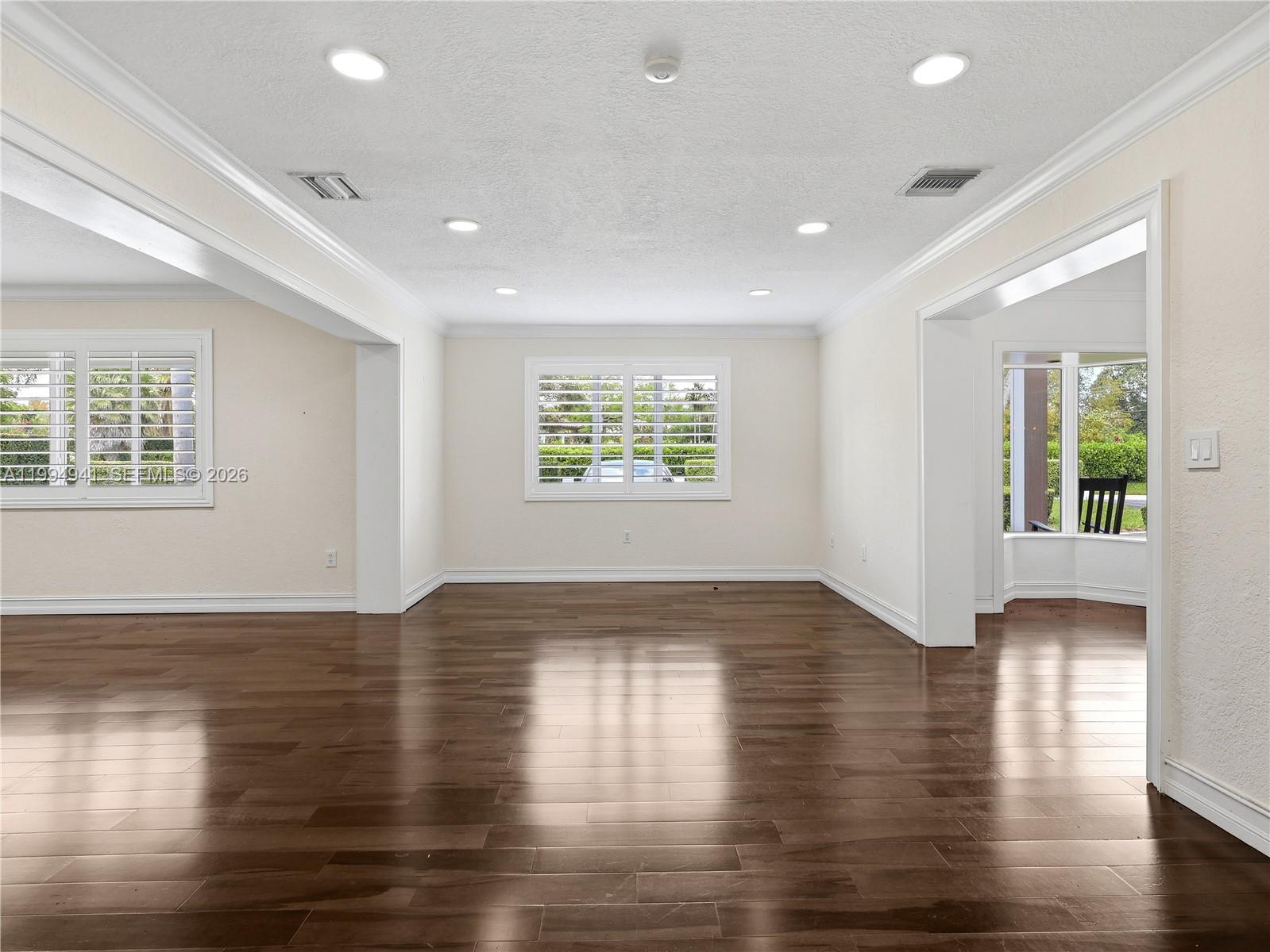 8500 SW 70th St, Miami FL 33143