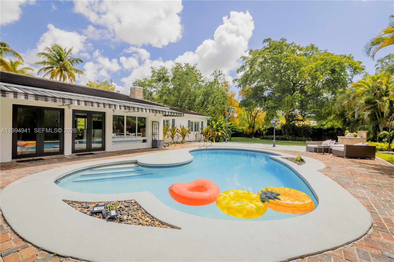 8500 SW 70th St, Miami FL 33143