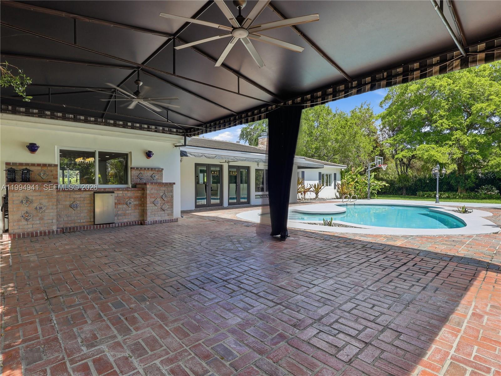 8500 SW 70th St, Miami FL 33143