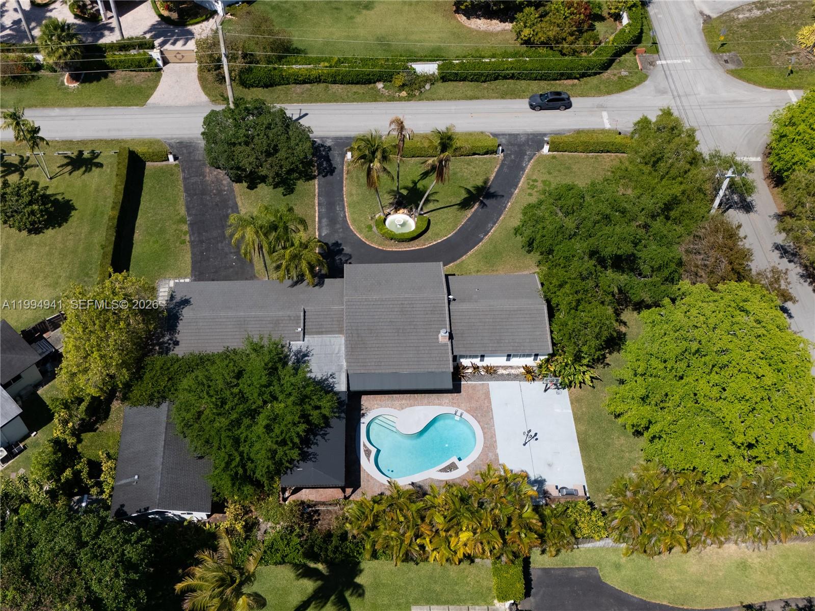 8500 SW 70th St, Miami FL 33143