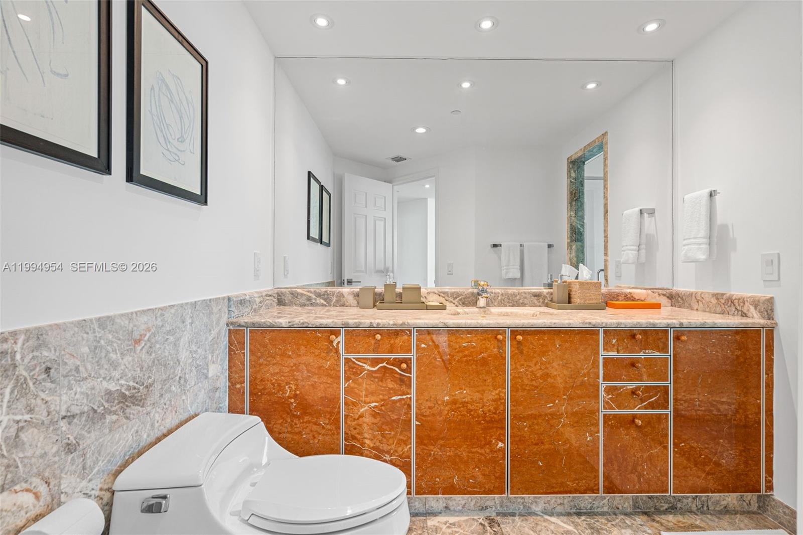 1643 Brickell Ave #2805, Miami FL 33129