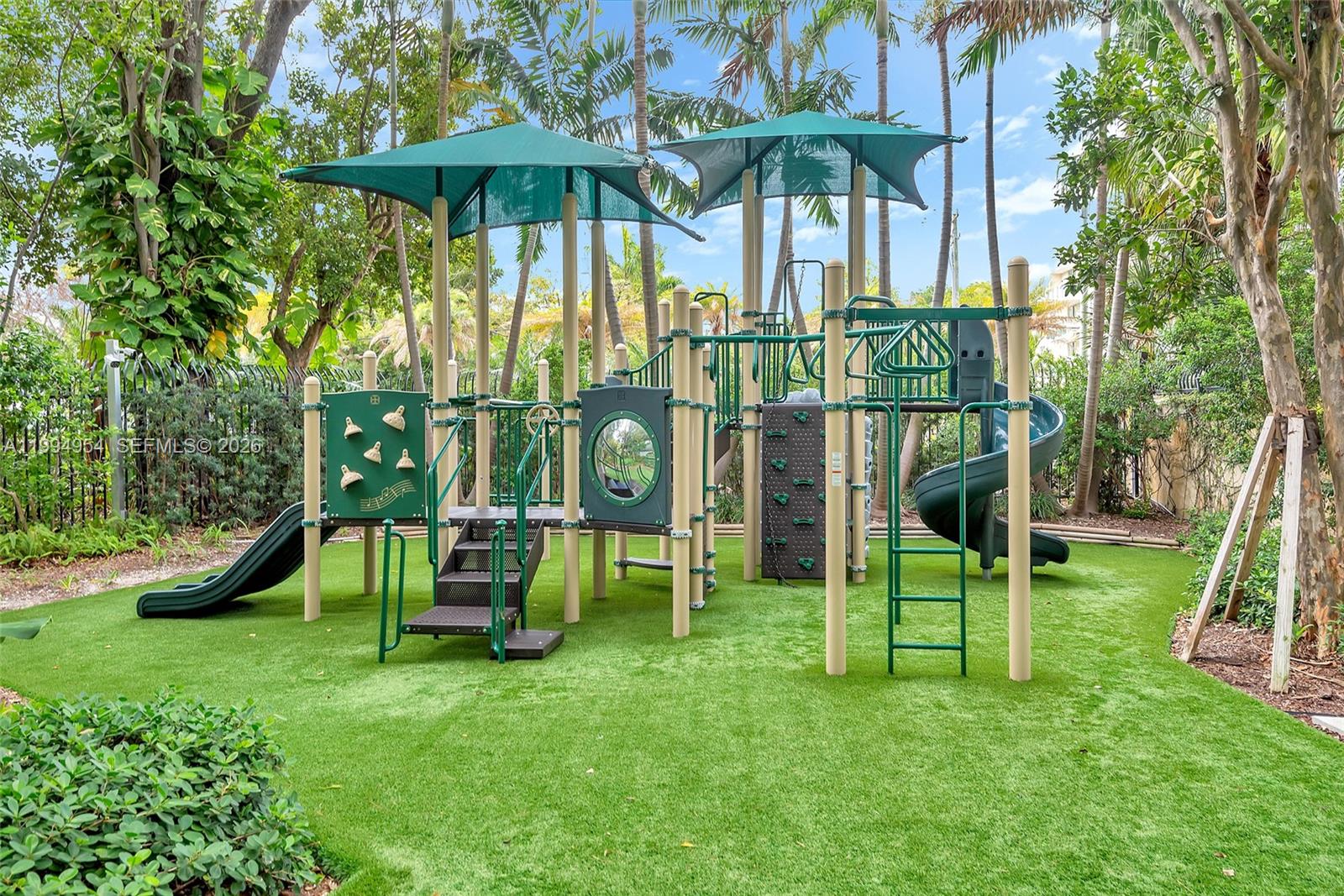 1643 Brickell Ave #2805, Miami FL 33129