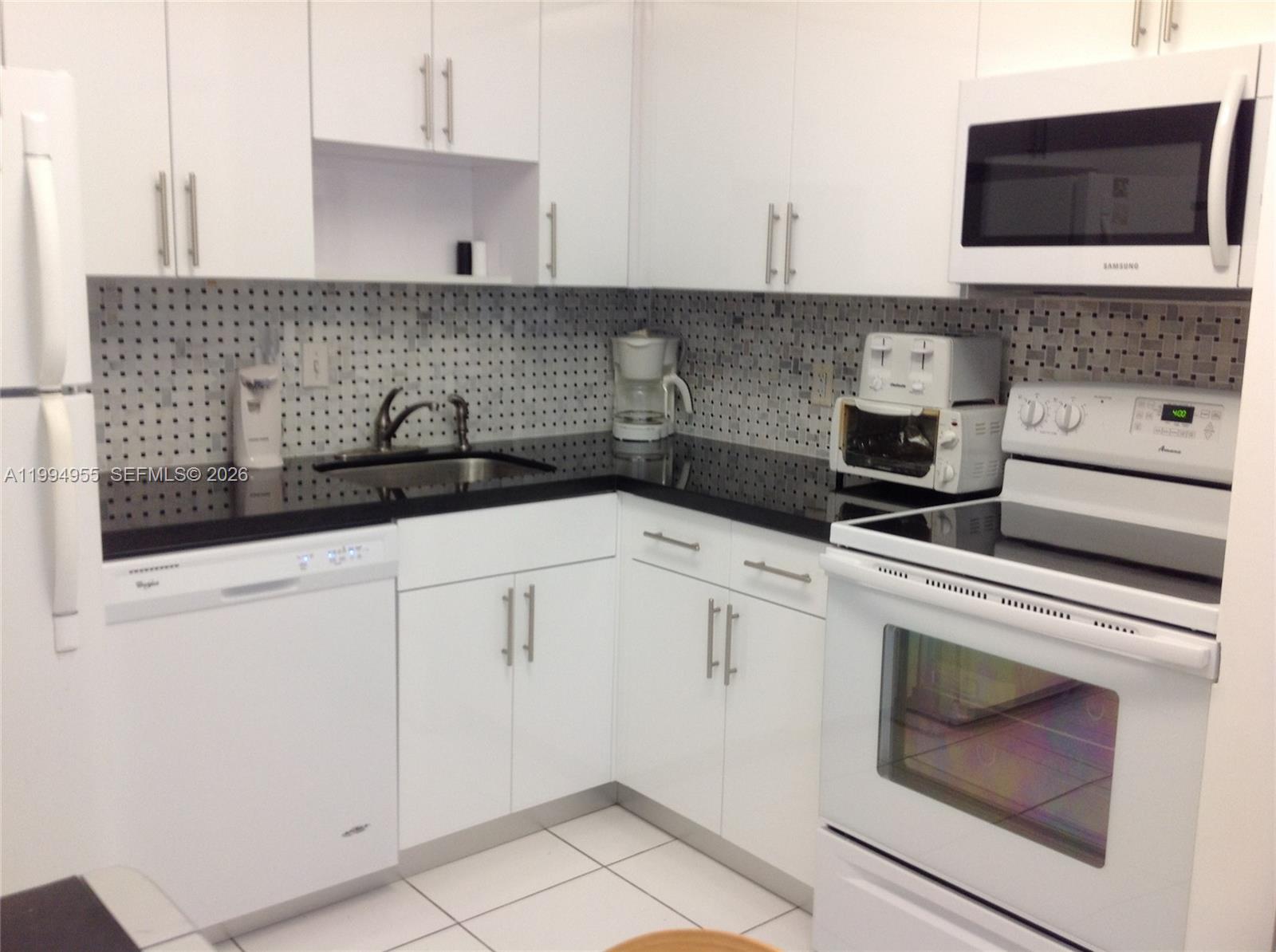 5151 Collins Ave #1119, Miami Beach FL 33140