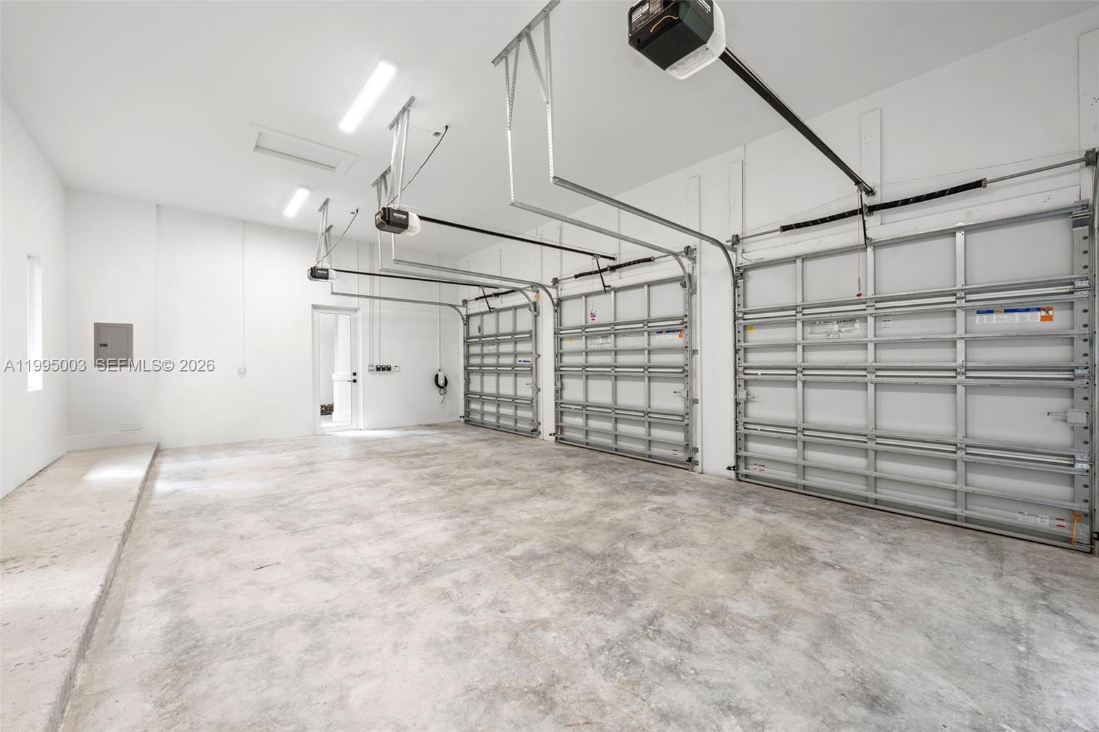 7900 SW 118th St, Pinecrest FL 33156