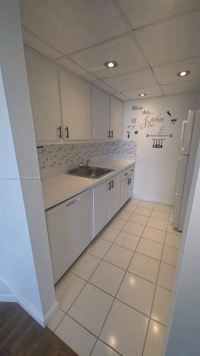 2350 NE 135th St #1402, North Miami FL 33181