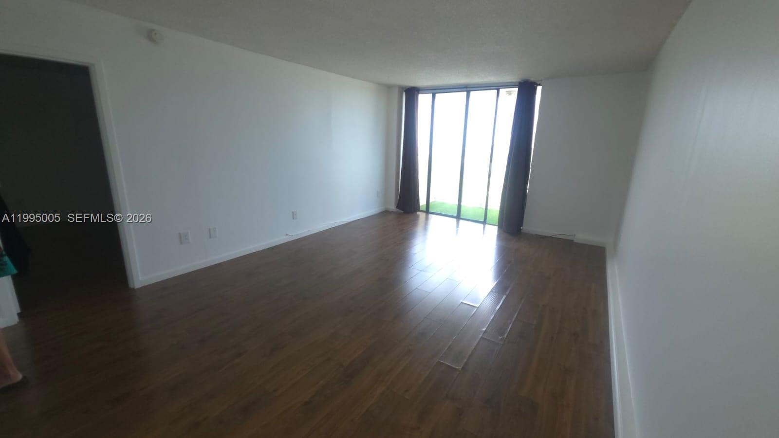 2350 NE 135th St #1402, North Miami FL 33181