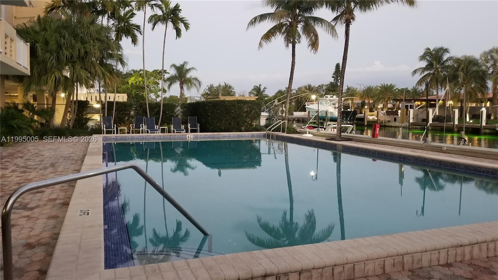 2350 NE 135th St #1402, North Miami FL 33181