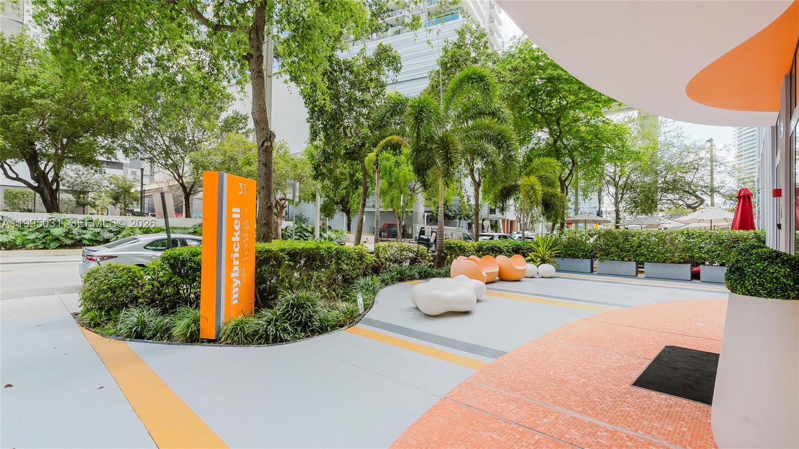 31 SE 6th St #1906, Miami FL 33131