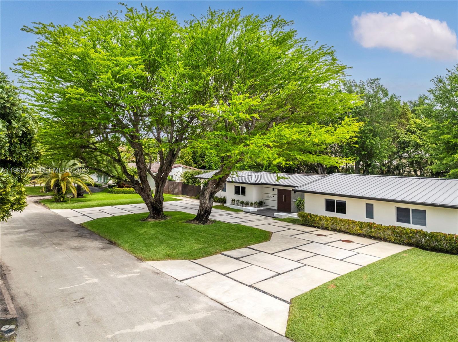 8525 SW 54th Ct, Miami FL 33143