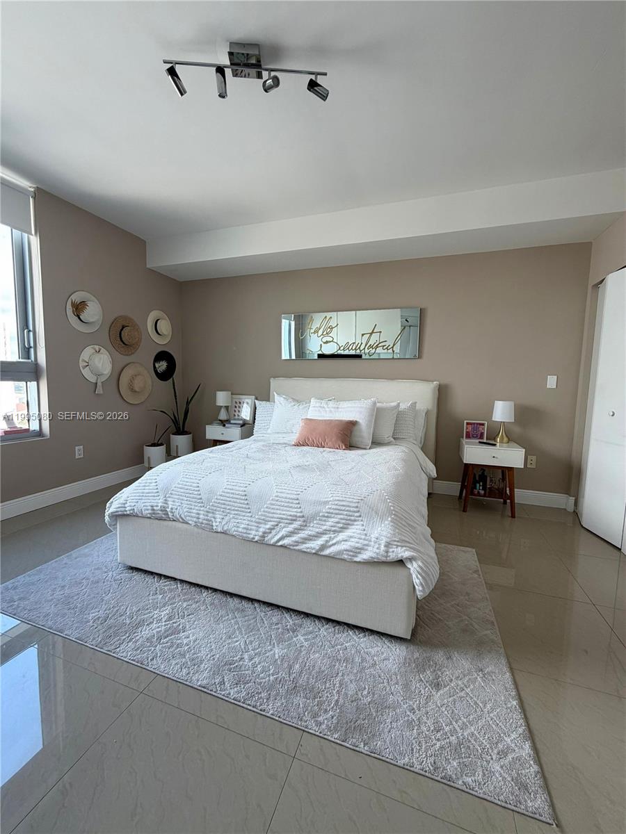 90 SW 3RD STREET #2112, Miami FL 33130