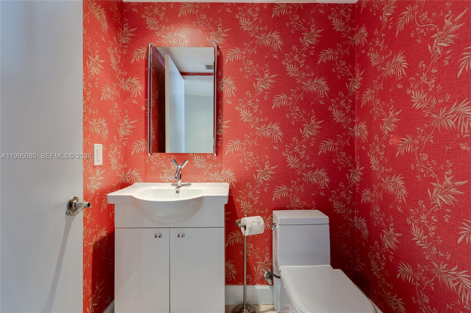 17201 Collins Ave #2804, Sunny Isles Beach FL 33160