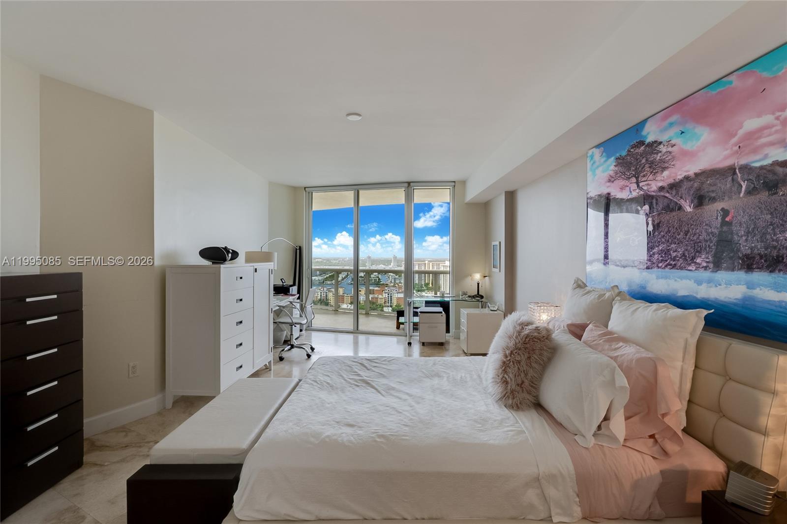 17201 Collins Ave #2804, Sunny Isles Beach FL 33160