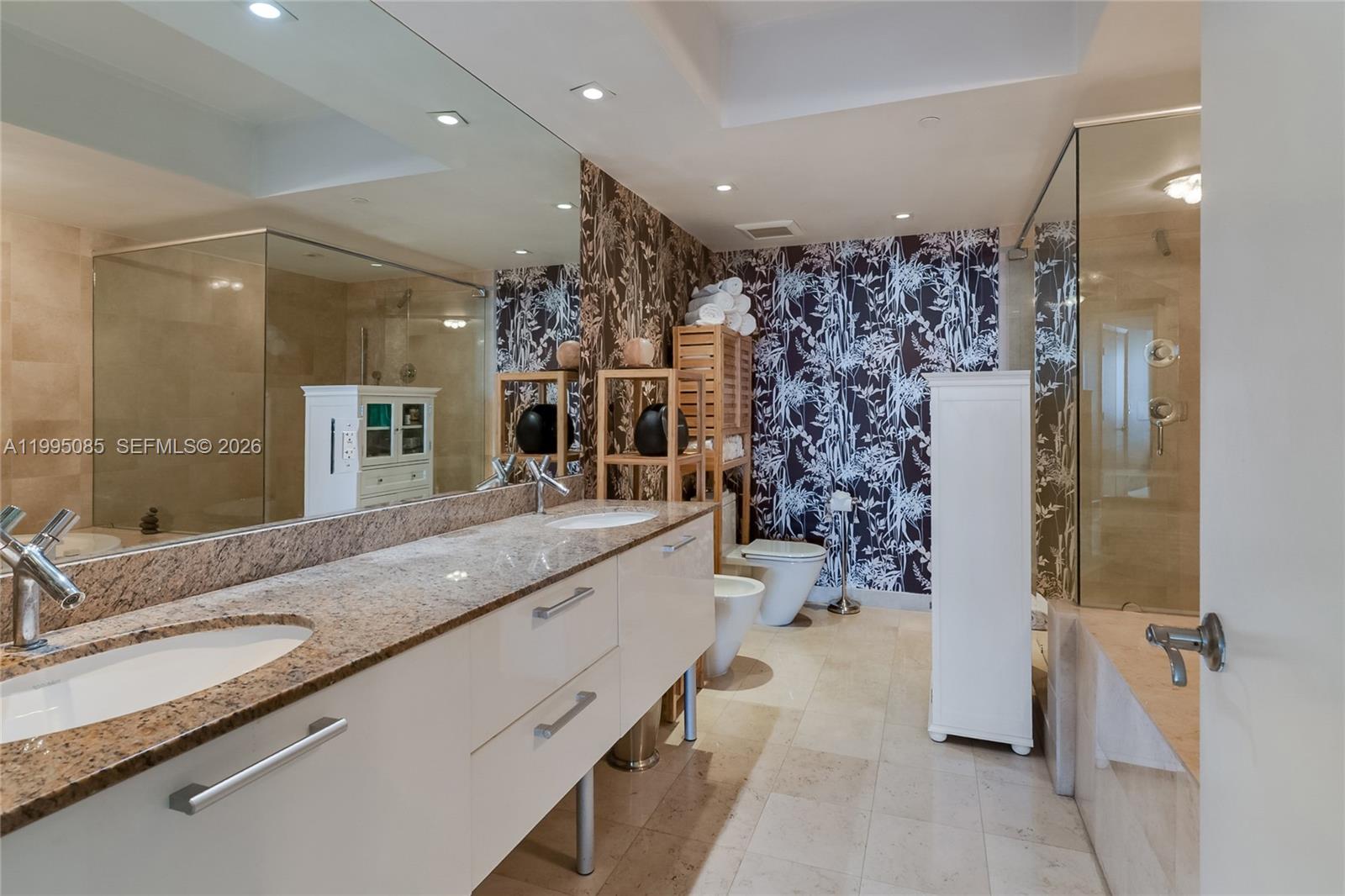 17201 Collins Ave #2804, Sunny Isles Beach FL 33160