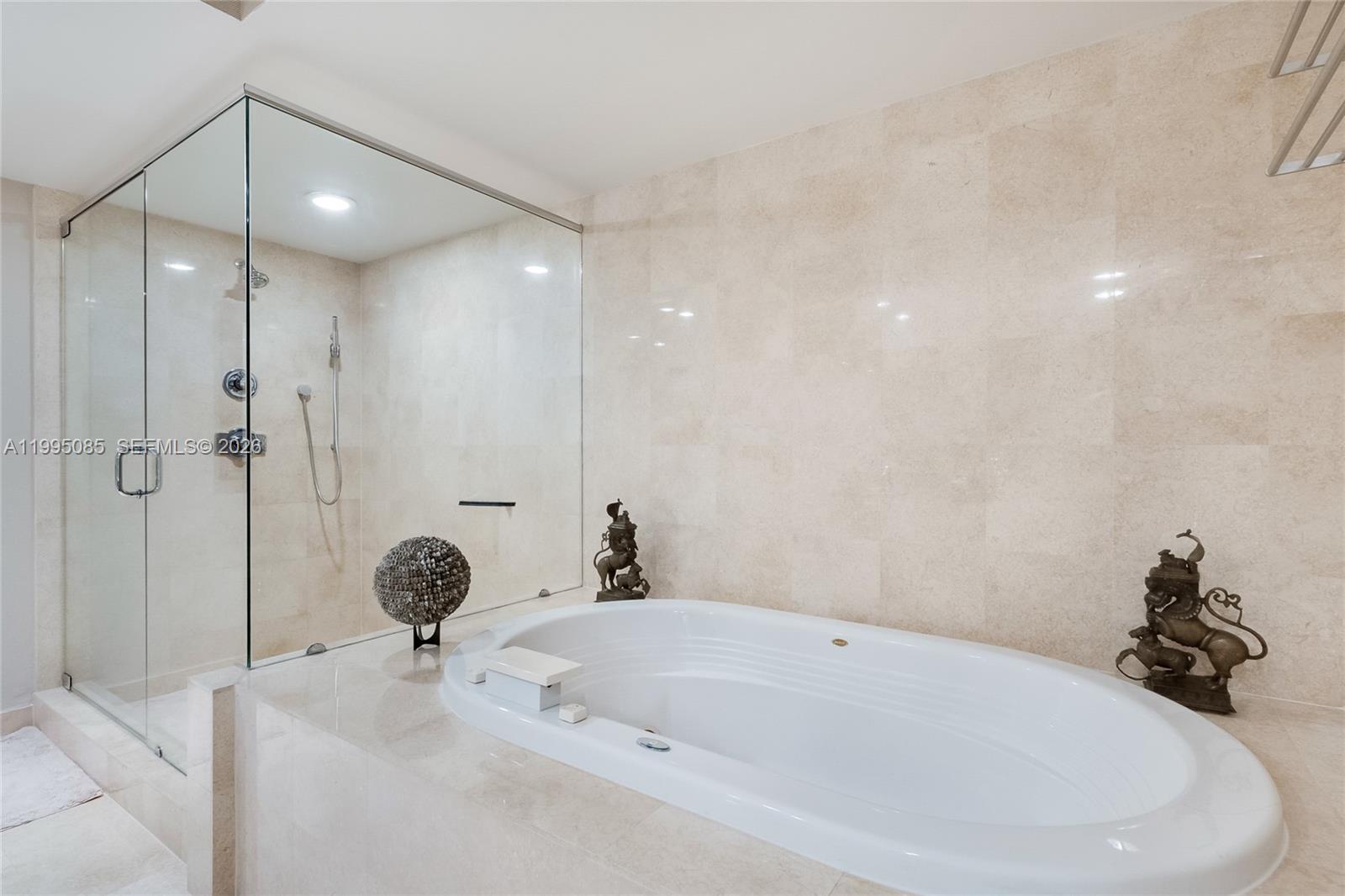 17201 Collins Ave #2804, Sunny Isles Beach FL 33160