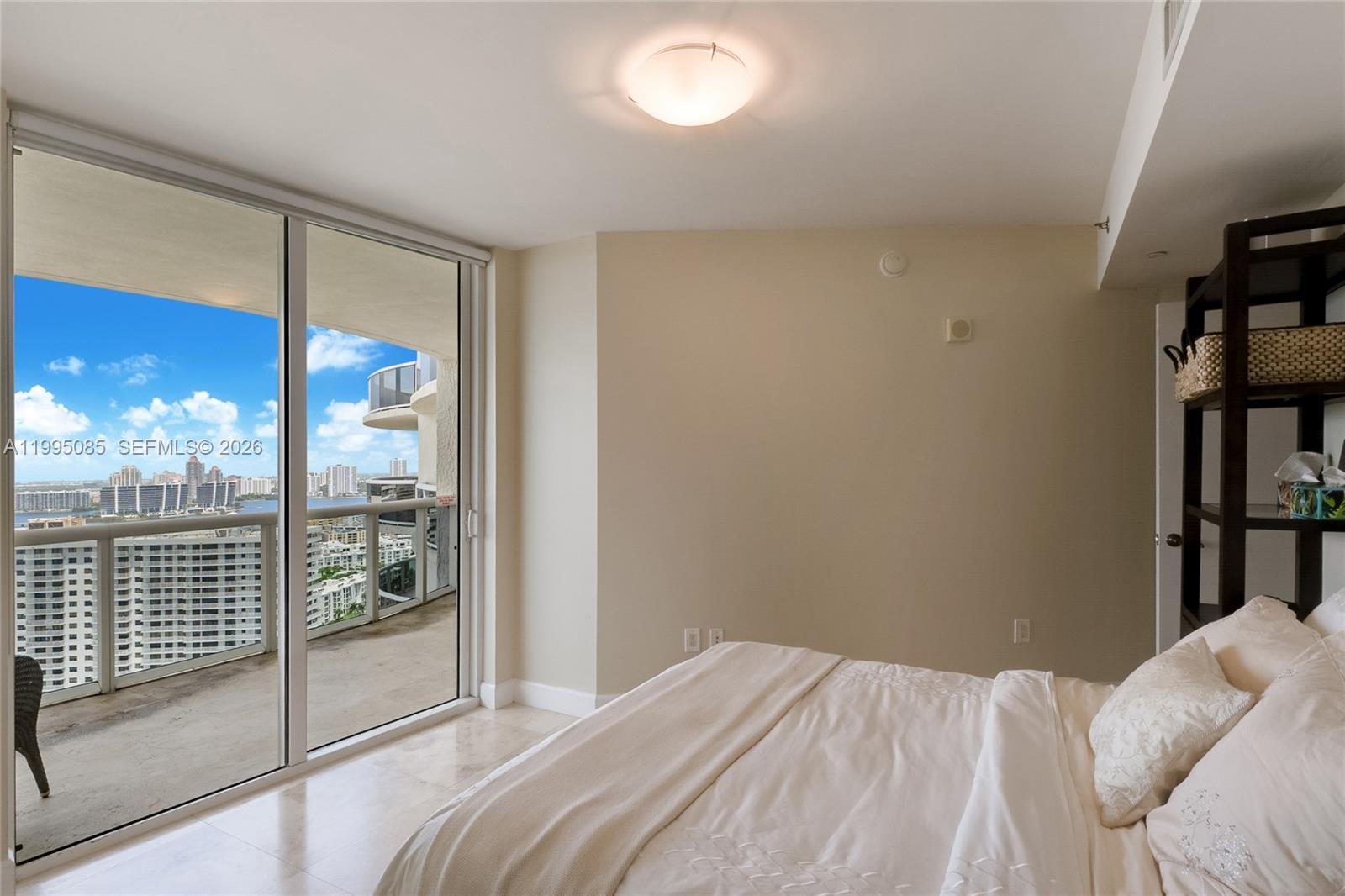 17201 Collins Ave #2804, Sunny Isles Beach FL 33160