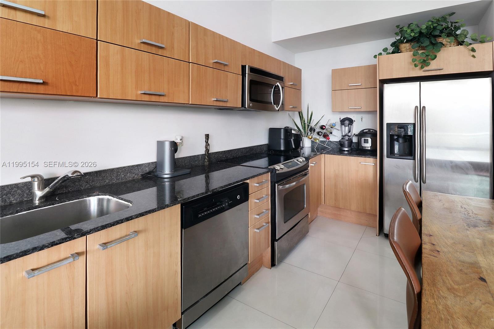 350 S Miami Ave #4110, Miami FL 33130