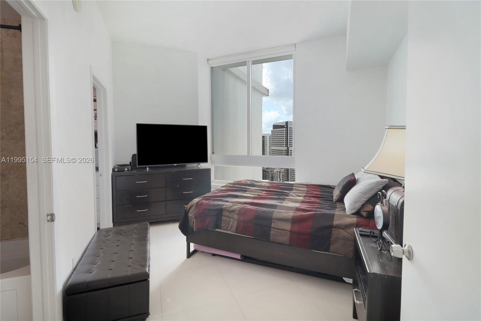 350 S Miami Ave #4110, Miami FL 33130