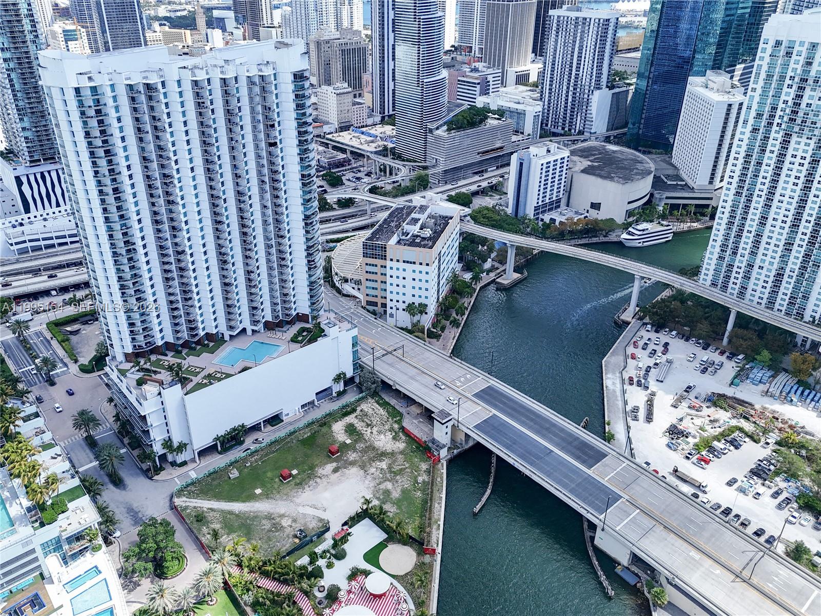 350 S Miami Ave #4110, Miami FL 33130