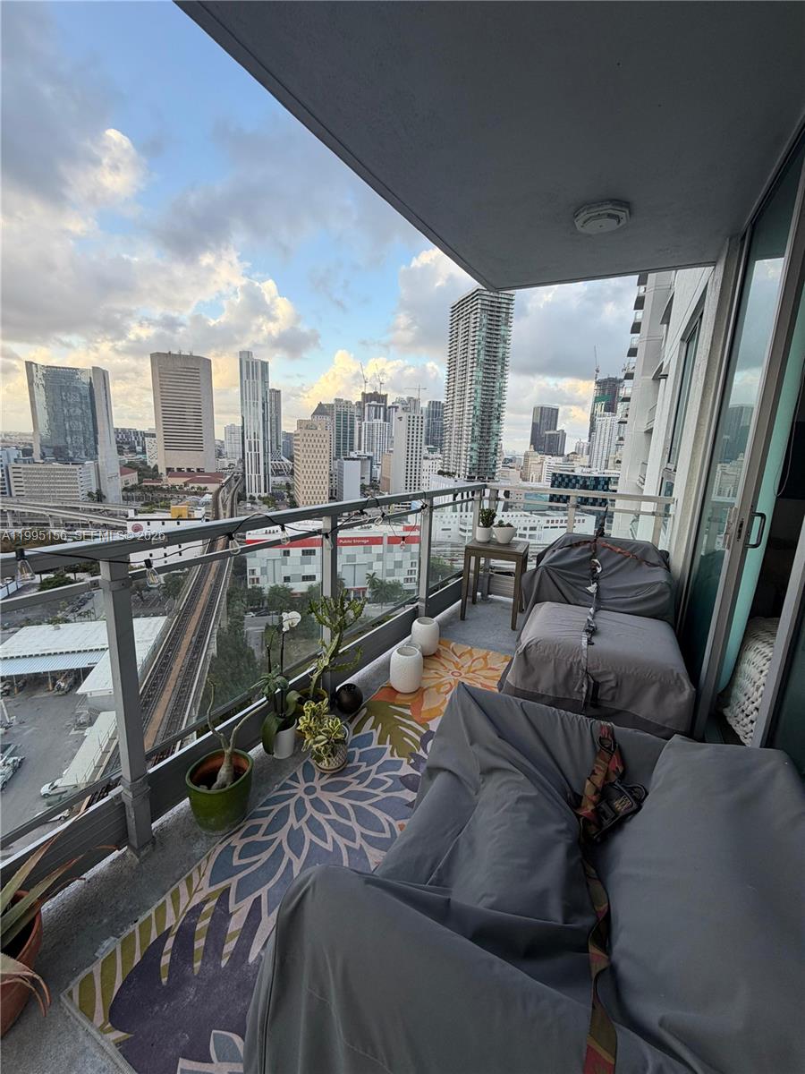 90 SW 3RD STREET #2112, Miami FL 33130