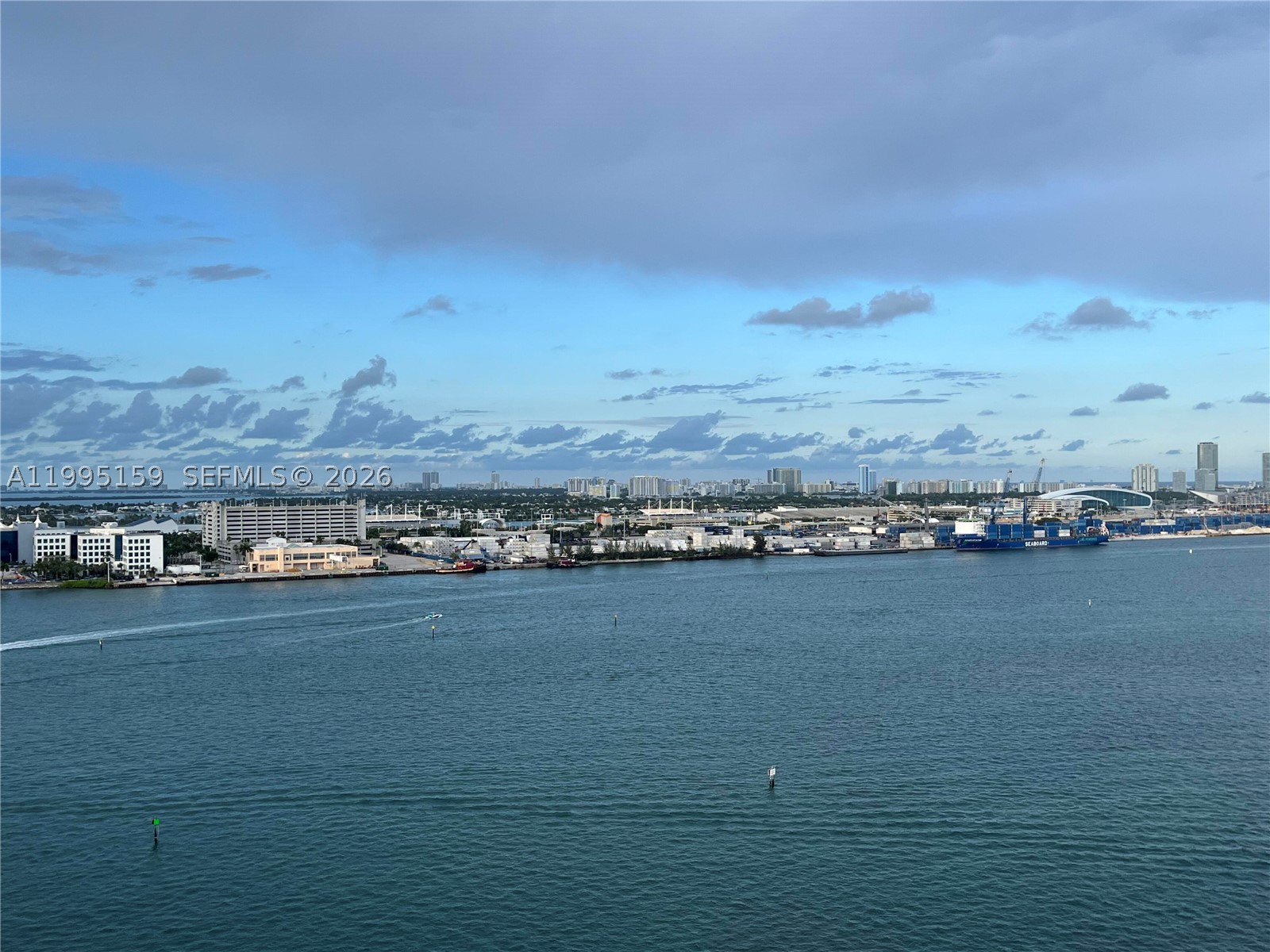 808 Brickell Key Dr #2002, Miami FL 33131
