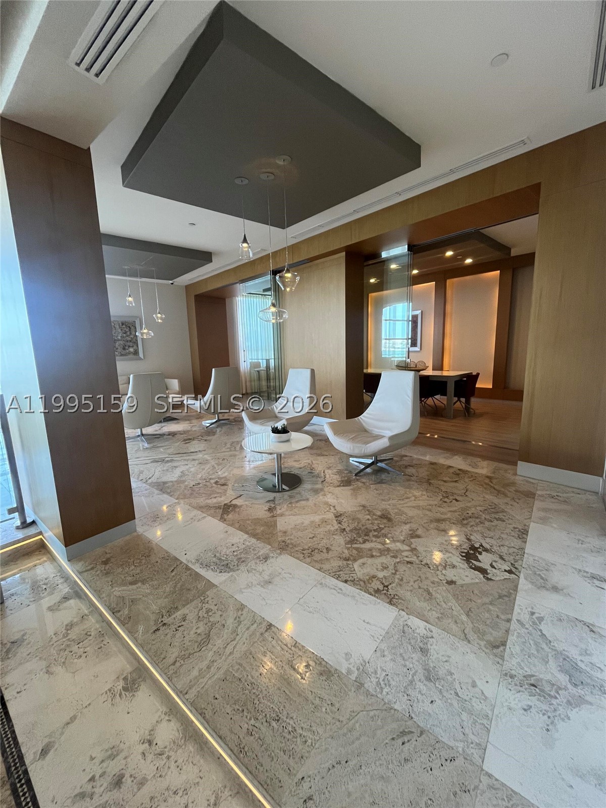 808 Brickell Key Dr #2002, Miami FL 33131