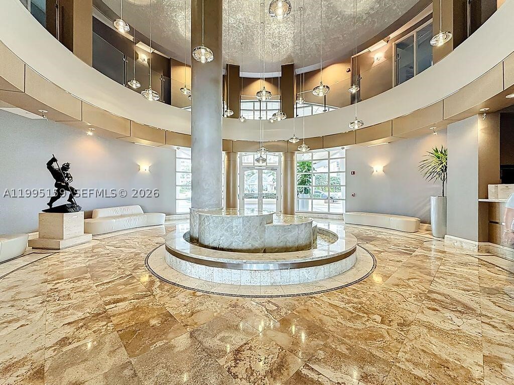 808 Brickell Key Dr #2002, Miami FL 33131