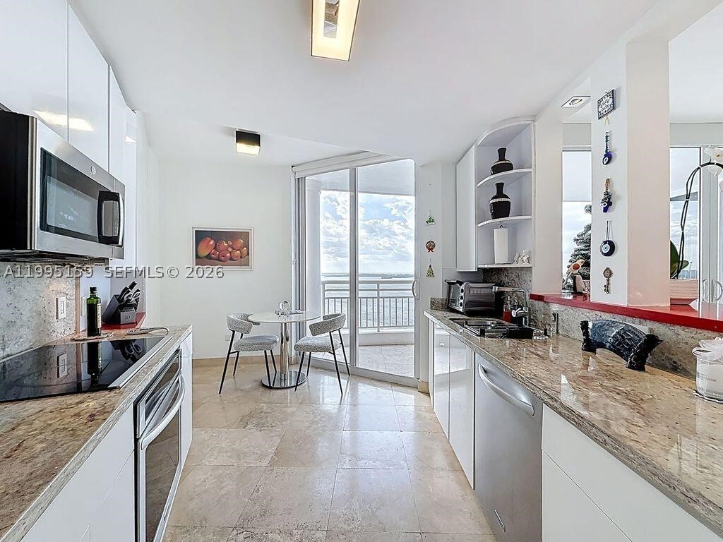 808 Brickell Key Dr #2002, Miami FL 33131