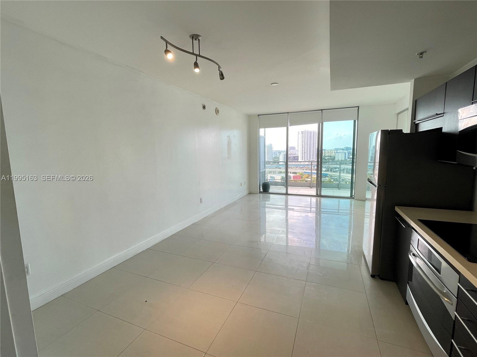 90 SW 3RD STREET #1809, Miami FL 33130