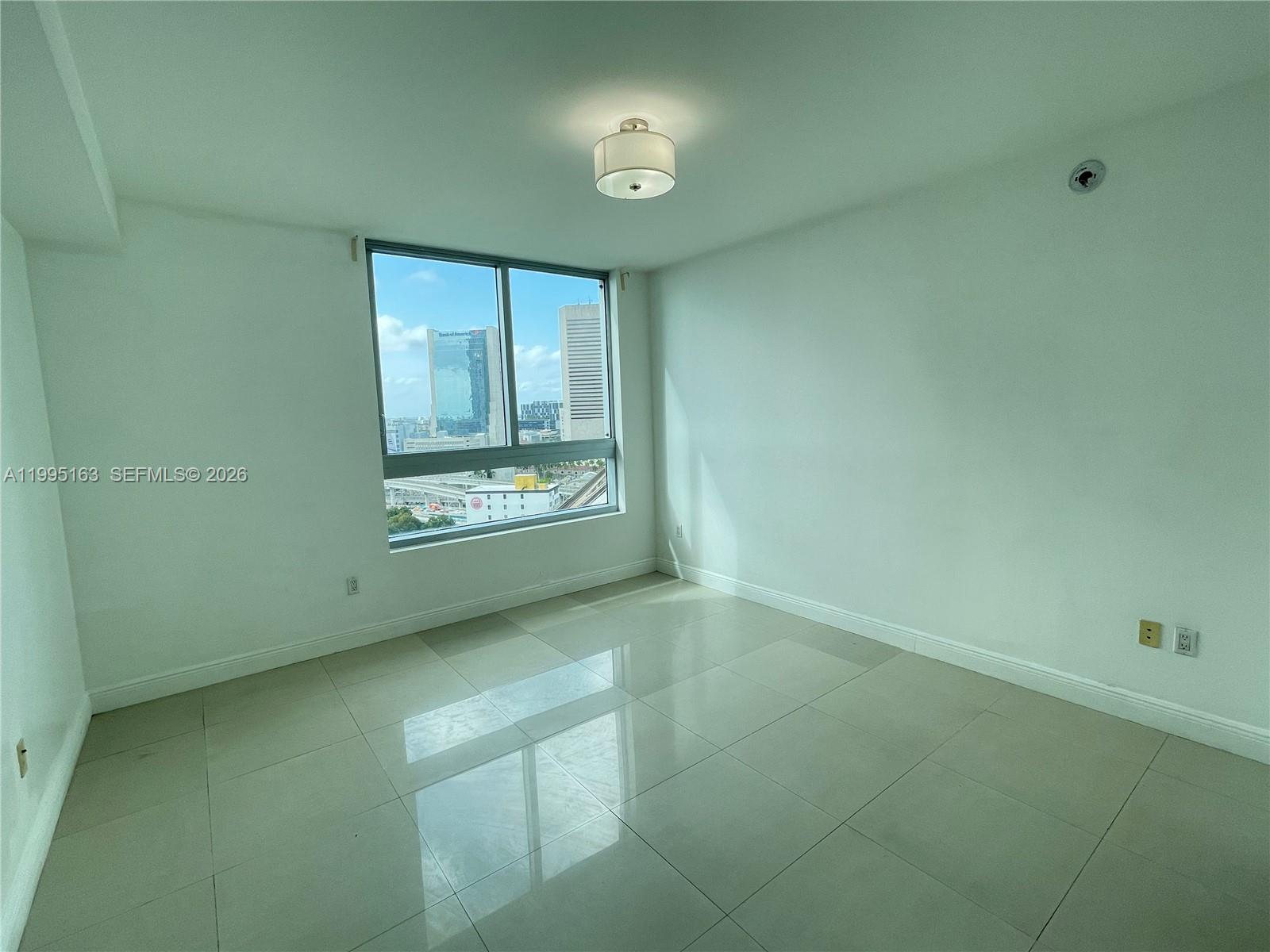 90 SW 3RD STREET #1809, Miami FL 33130