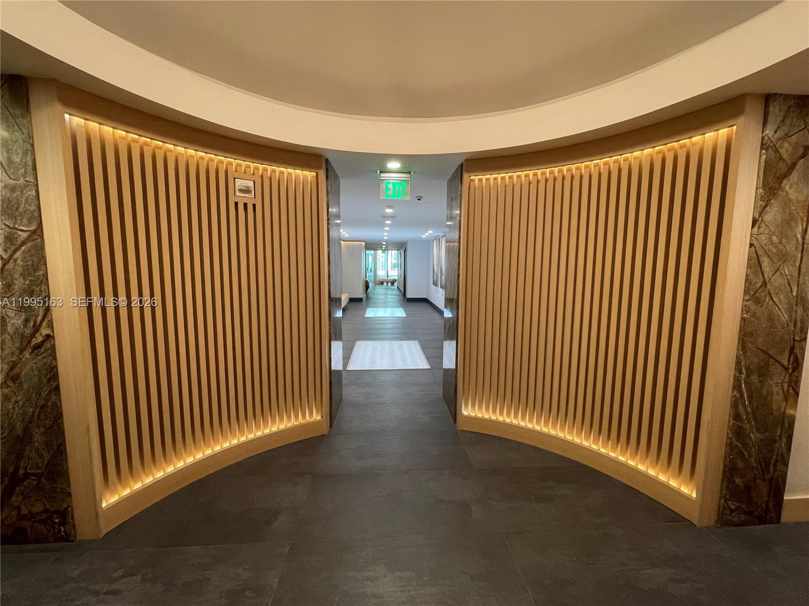90 SW 3RD STREET #1809, Miami FL 33130